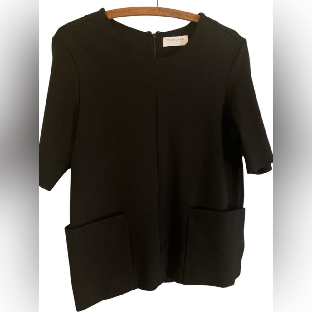 Everlane Black Top Size M